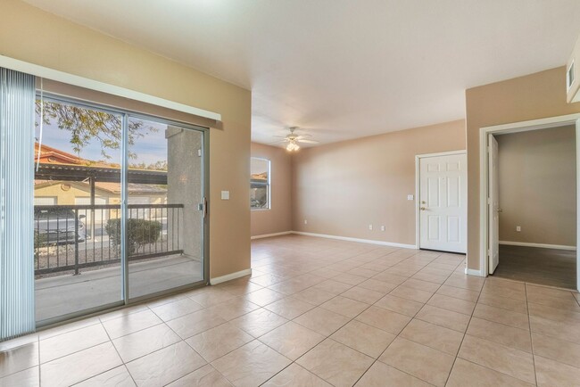 Building Photo - Stylish Condo in Southwest Las Vegas!