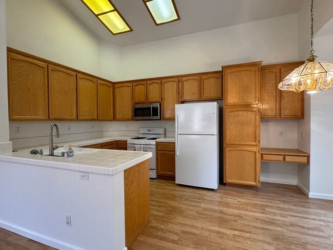 Building Photo - CLEAN AND COZY ONE STORY 3 BED, 2 BATH IN ...