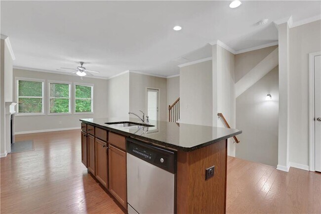 Building Photo - 1300 Hopkins Dr