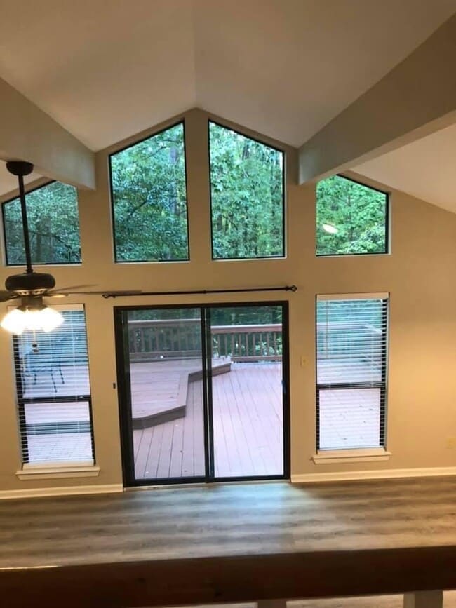 Building Photo - 420 Nursery Rd