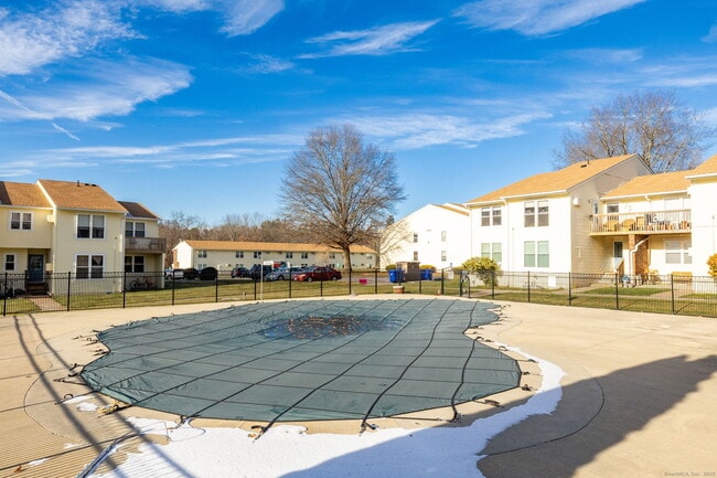 Building Photo - 949 Pleasant Valley Rd