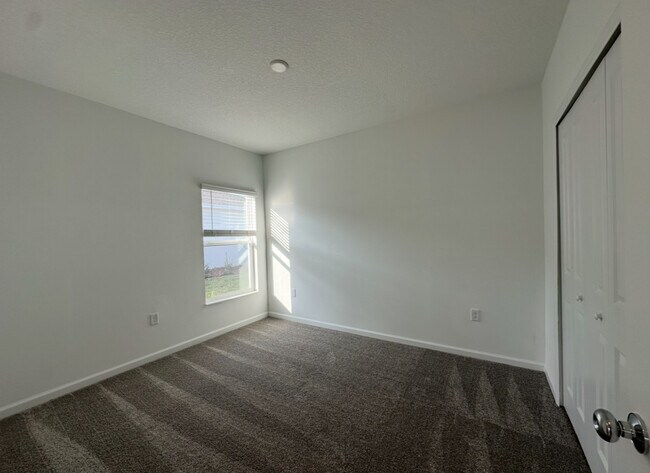 Building Photo - 4776 Cloister St