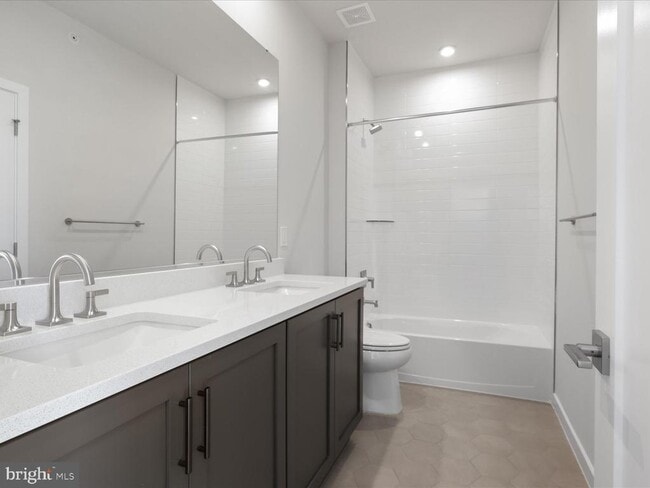 Building Photo - 43544 Jefferson Park St