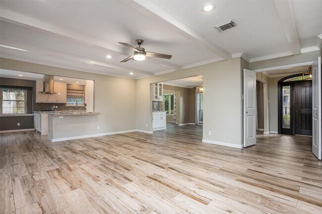 Building Photo - 14602 Oak Bend Dr