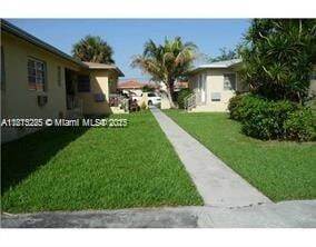 Building Photo - 2165 Bay Dr
