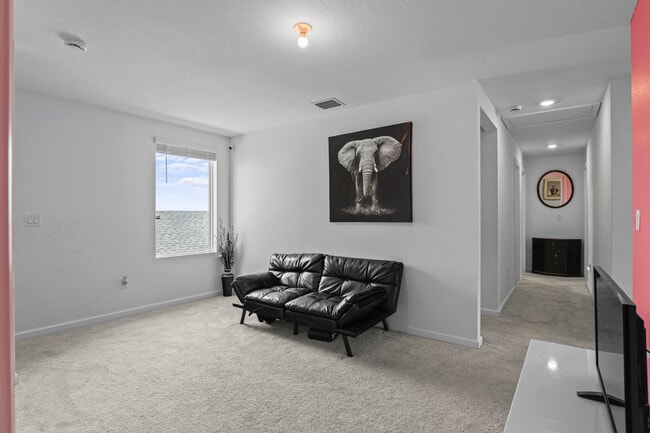 Building Photo - 11164 NW Middle Stream Dr