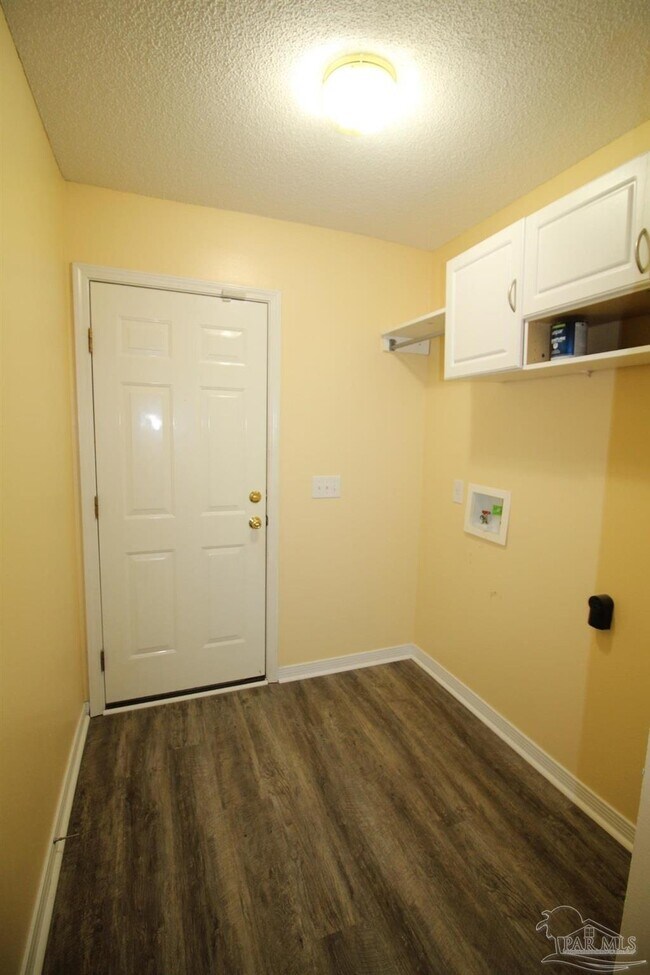Building Photo - 10878 Country Ostrich Dr