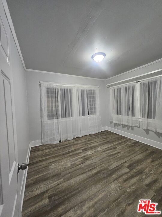 Building Photo - 2932 1/2 Normandie Ave