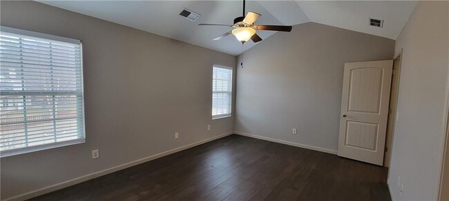 Building Photo - 99 Sandberg Way