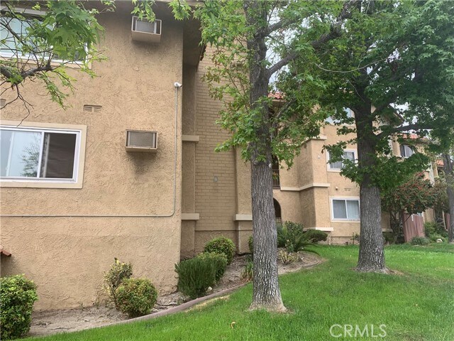 Building Photo - 3220 Altura Ave