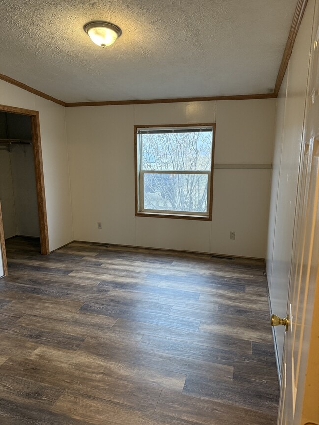 Building Photo - 5 Oswego Trail