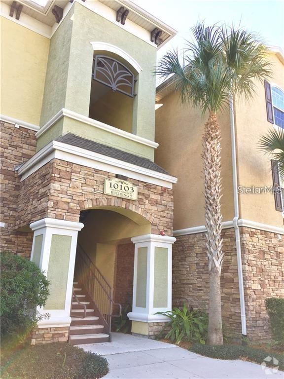 Building Photo - 10103 Courtney Palms Blvd