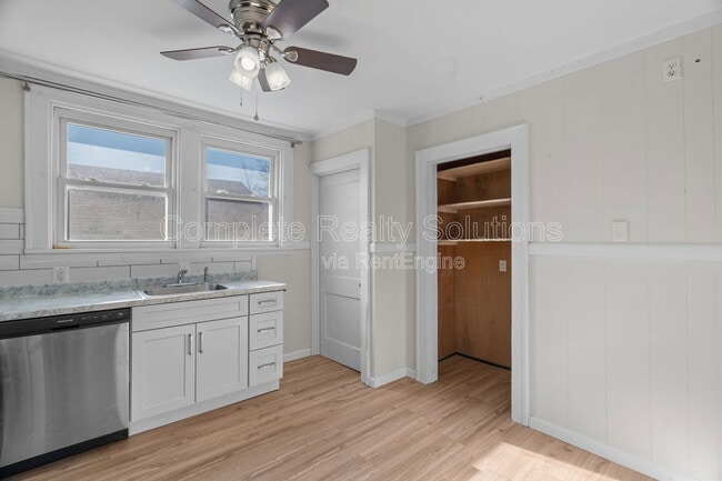 Building Photo - 3007 Hilleman Ave