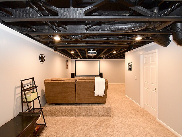 Building Photo - 14902 Mormon St