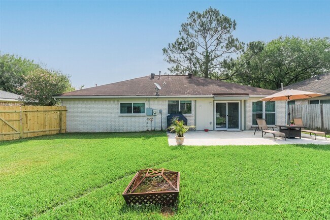 Building Photo - 1538 Park Meadow Dr