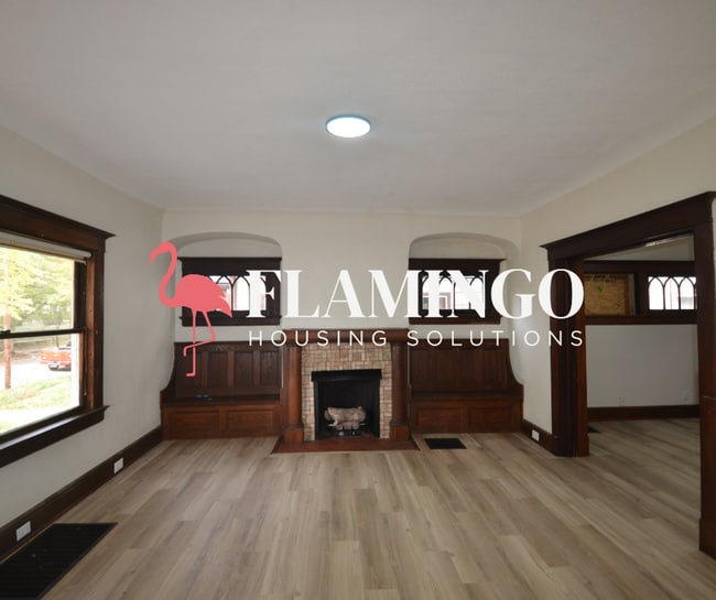 Building Photo - 420 Grafton Ave