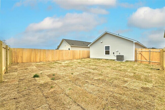 Building Photo - 1141 Catfish Ln