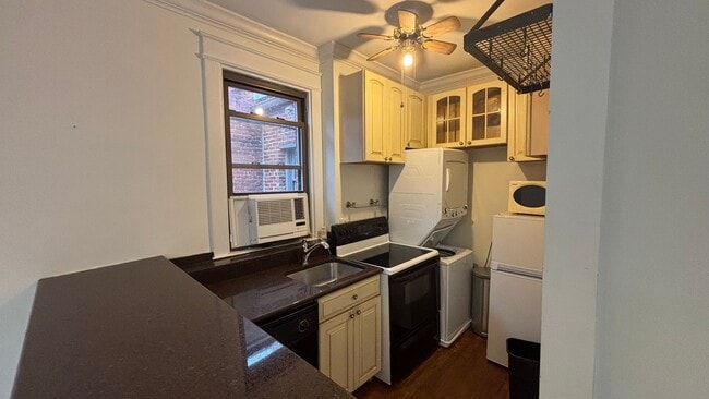 Building Photo - Lovely 1 BR/1 BA Condo in Georgetown!