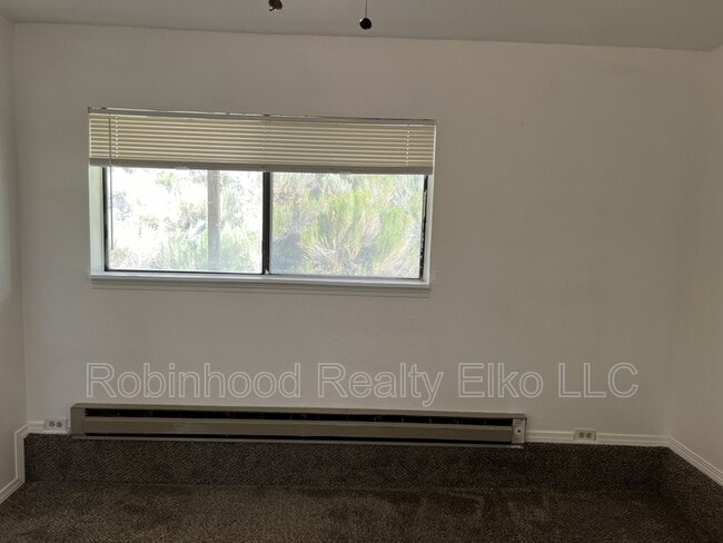 Building Photo - 397 Parkchester Dr