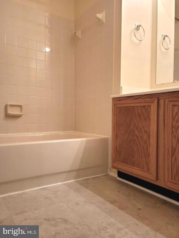 Building Photo - 2507 Assabet Ct