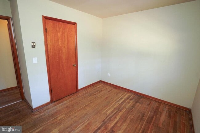 Building Photo - 5643 Rip Wil Dr