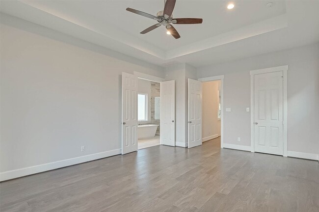 Building Photo - 31 Thorpe Ln