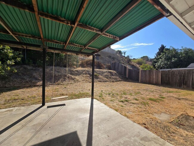 Building Photo - 6046 Reo Pl