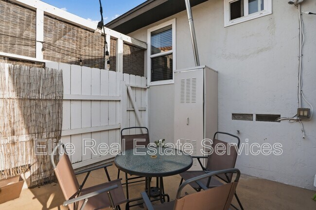 Building Photo - 2606 Juan St