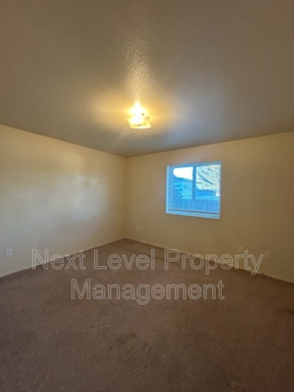 Building Photo - 3 Martha Rd