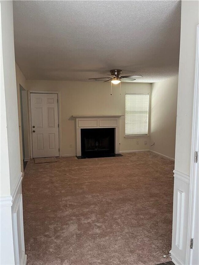 Building Photo - Douglasville Rental