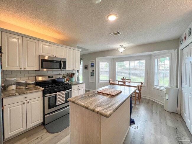 Building Photo - 8036 Grand Bahama Dr