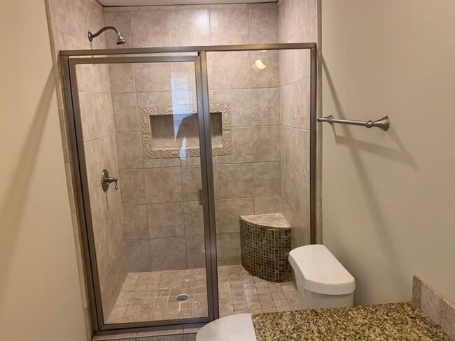 Building Photo - 768 Emerald Forest Cir SW