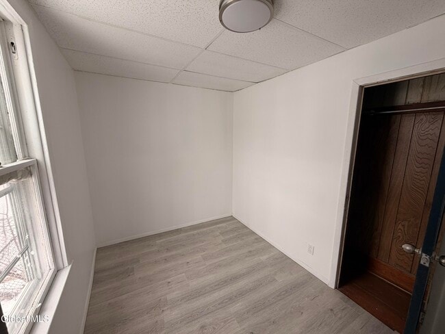 Building Photo - 15 James St