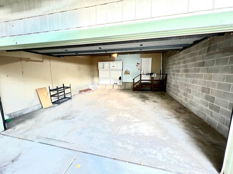 2 Car Garage - 6851 Larkspur Ct