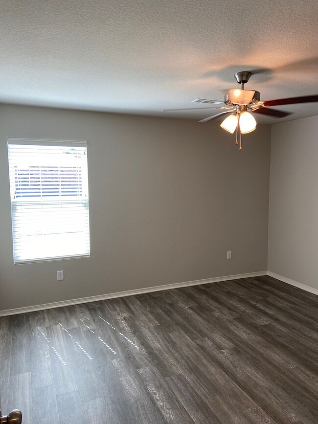 Building Photo - *Pre-leasing* Three Bedroom | Two Bath Hom...