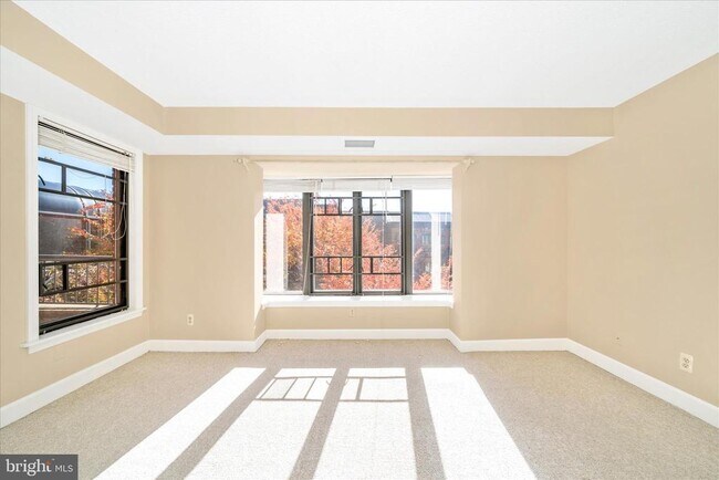 Building Photo - 1080 Wisconsin Ave NW