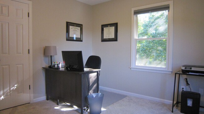 Building Photo - Exclusively Offered by Muse Realty Rentals