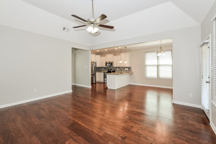 Building Photo - 6765 Whooper Swan Dr