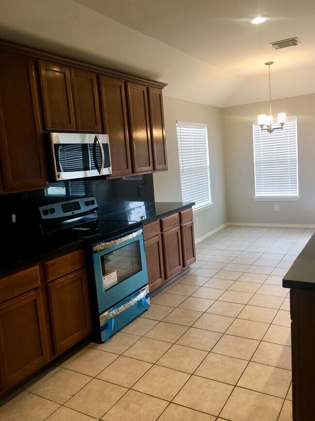 Building Photo - 4003 Santa Susana