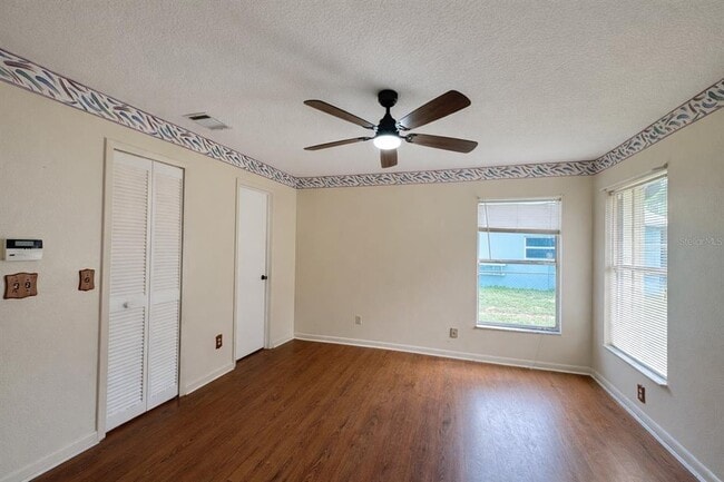 Building Photo - 1108 Dartford Dr