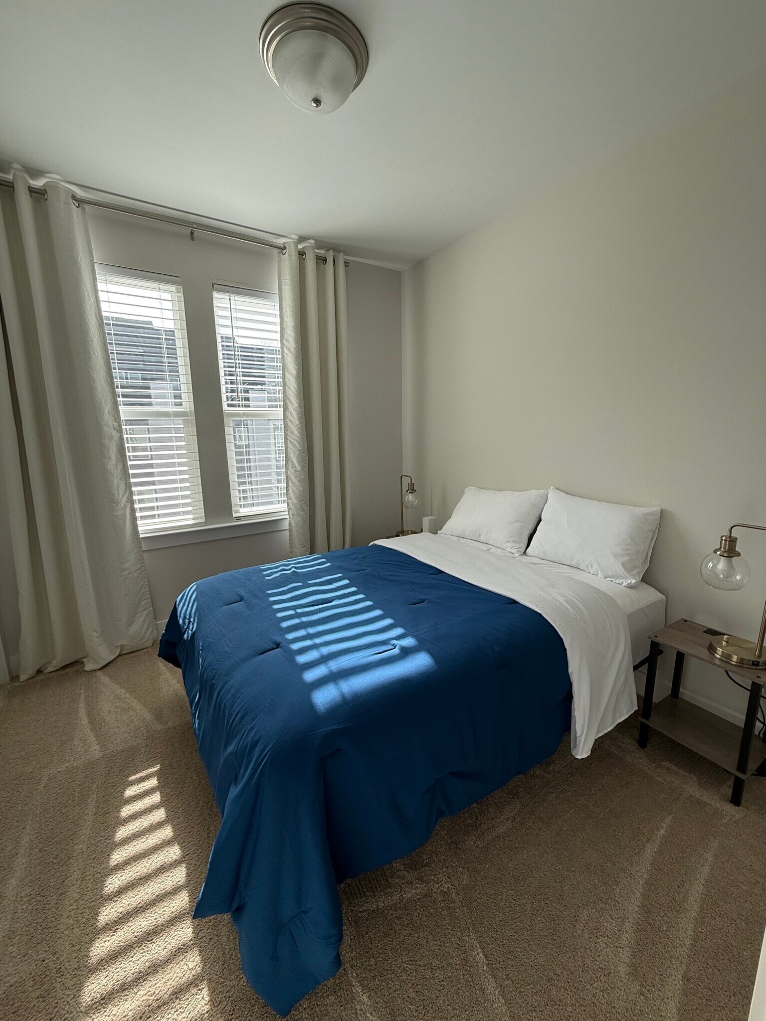 Building Photo - 219 S Bruns Ave