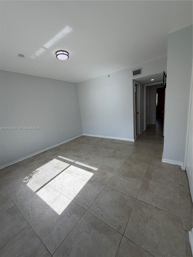 Building Photo - 551 NW 82nd Ave
