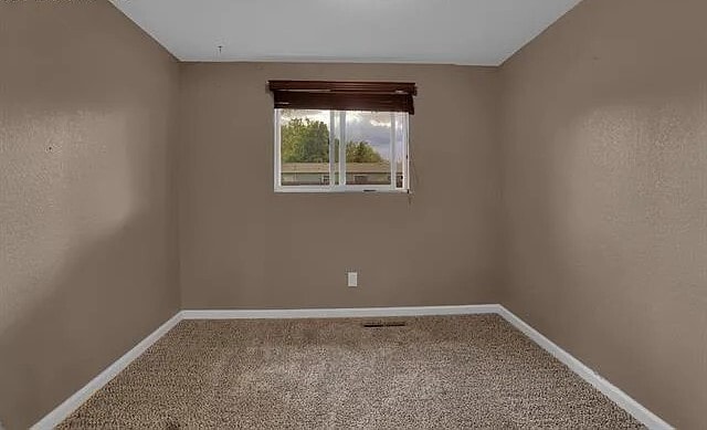 Building Photo - 1680 Luna Dr