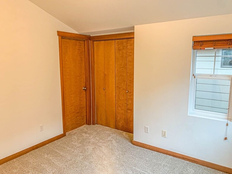 Building Photo - 2633 NW 58th St
