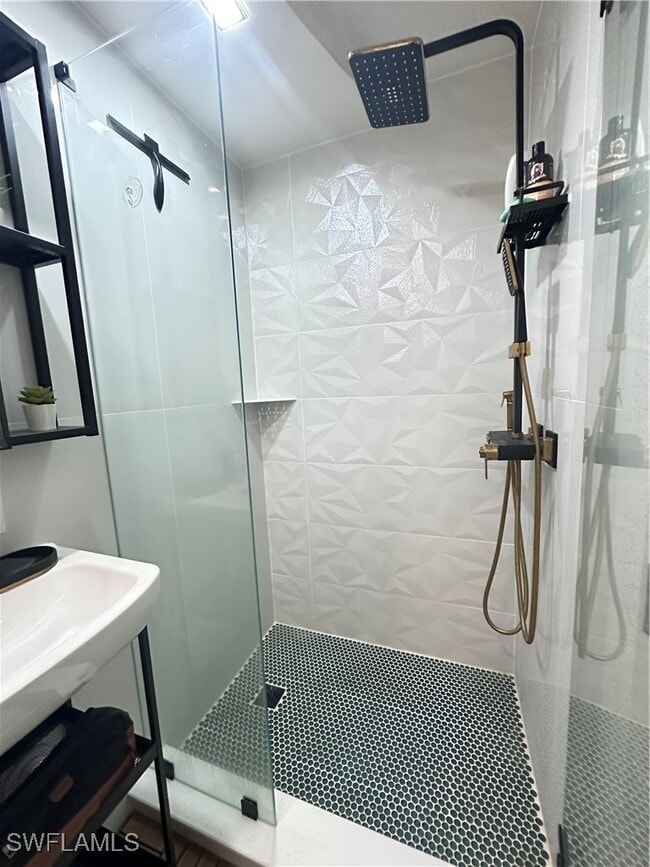 Building Photo - 1107 1st St S