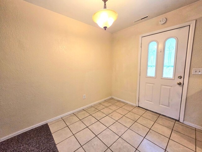 Building Photo - 4270 Deerfield Hills Rd