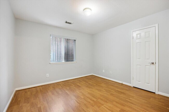 Building Photo - 1824 Chasewood Dr