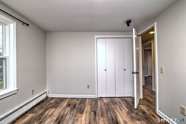 Building Photo - 5160 Madison Ave