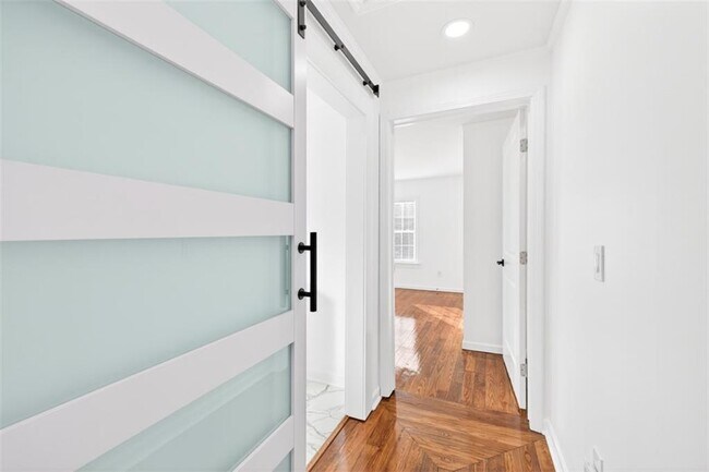 Building Photo - 240 E 5th Ave