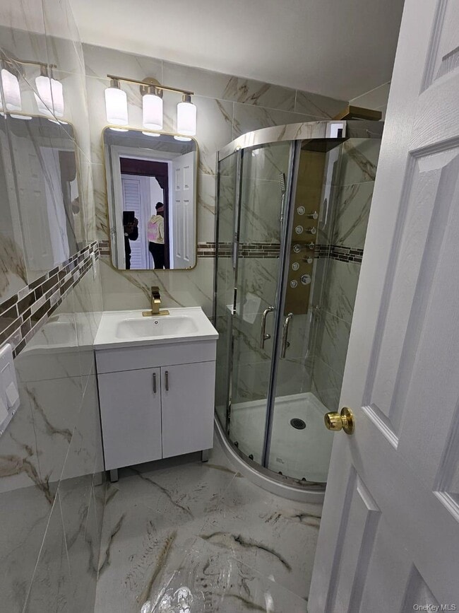 Building Photo - 192-23 116th Rd